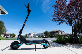 Spanningsgids voor forenzen elektrische scooters